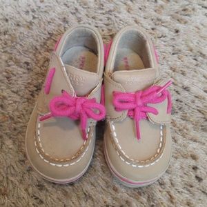 Infant sperrys